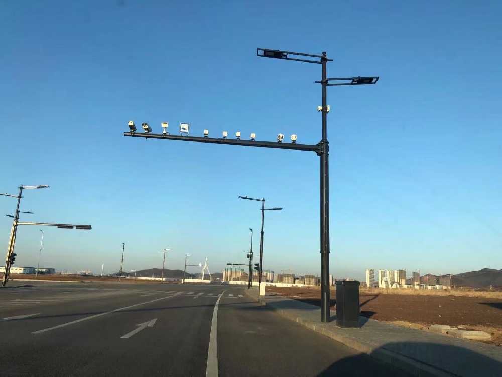 惠州市黑龙江佳木斯综合路灯杆项目